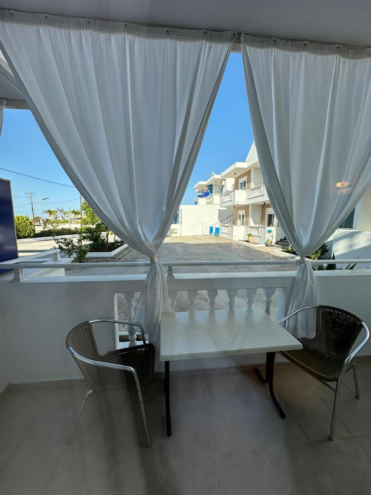 Apollonio Suites & Rooms Faliraki Rhodes Ruang foto