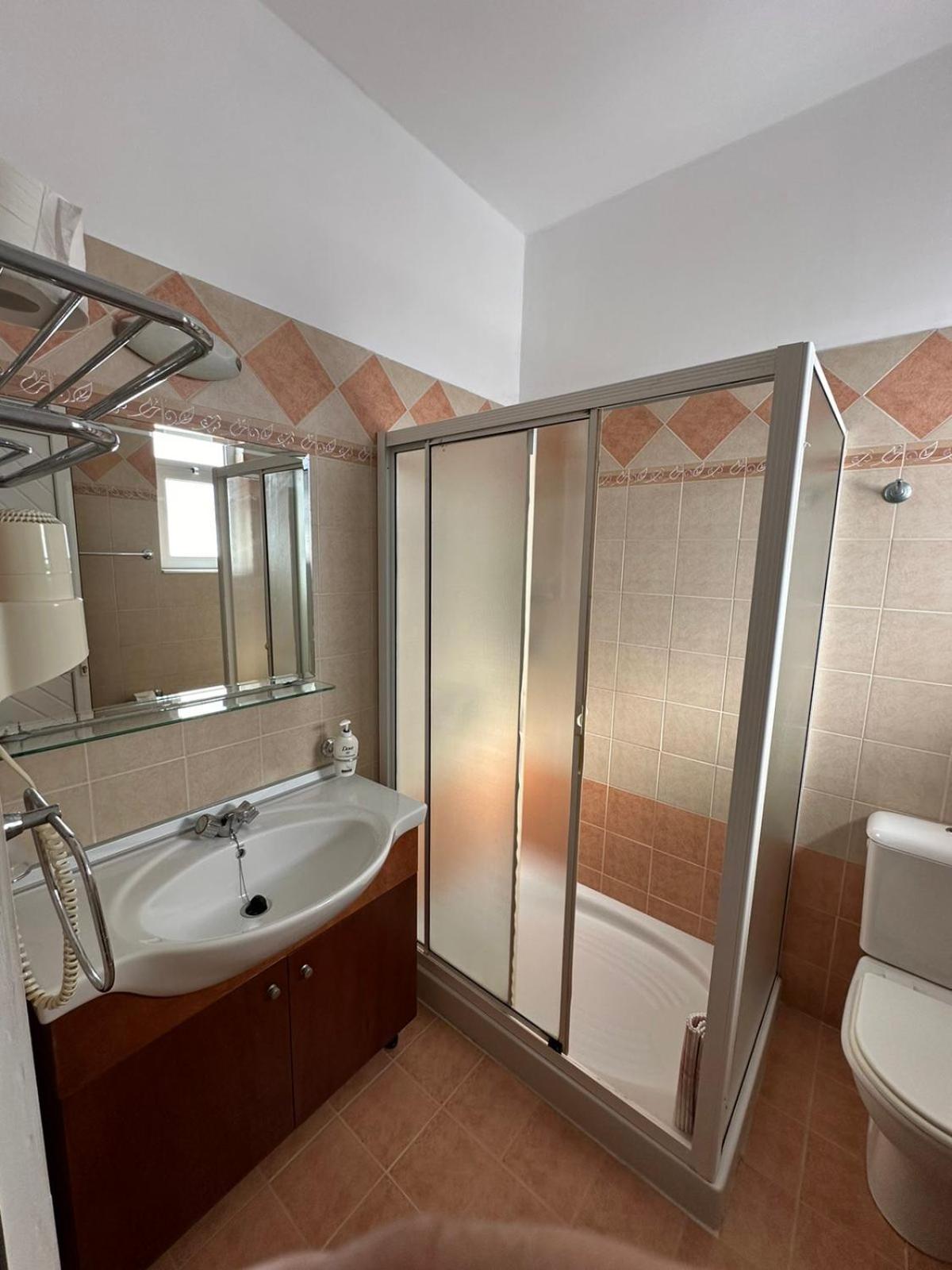 Apollonio Suites & Rooms Faliraki Rhodes Ruang foto