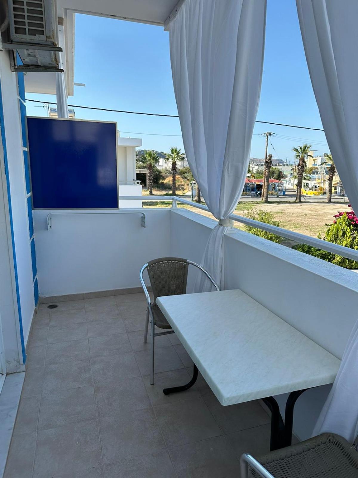 Apollonio Suites & Rooms Faliraki Rhodes Ruang foto