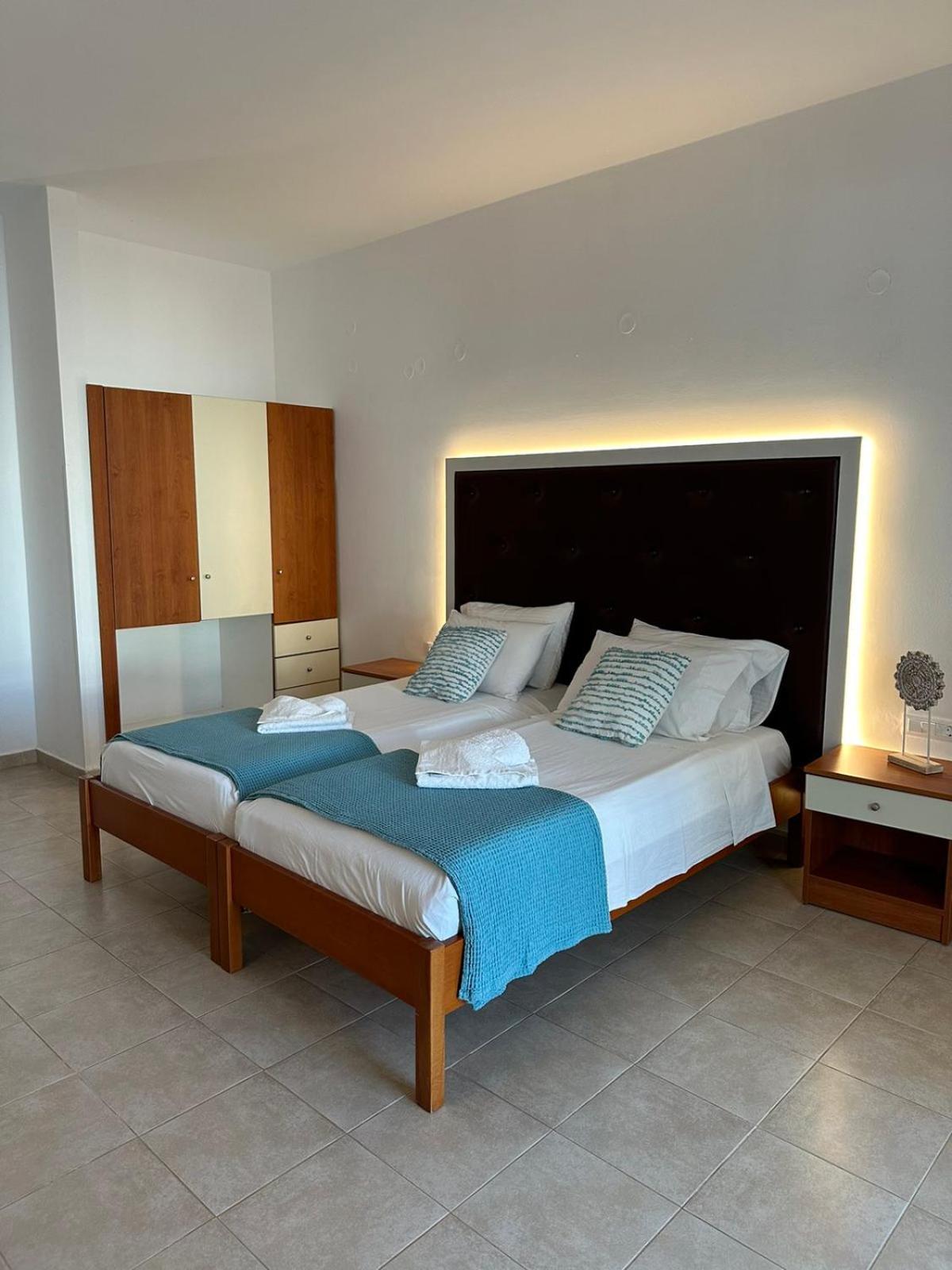 Apollonio Suites & Rooms Faliraki Rhodes Ruang foto