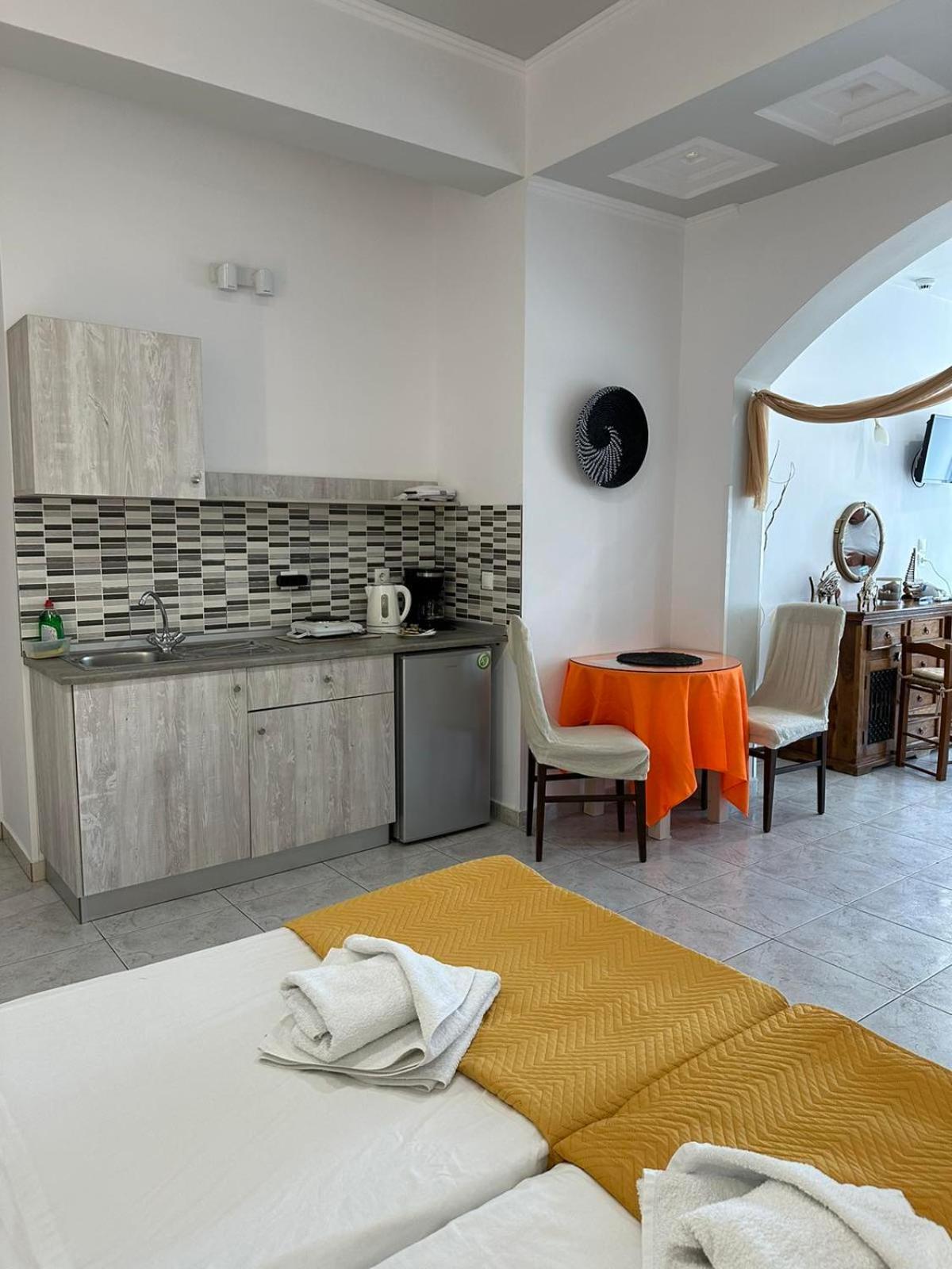 Apollonio Suites & Rooms Faliraki Rhodes Ruang foto