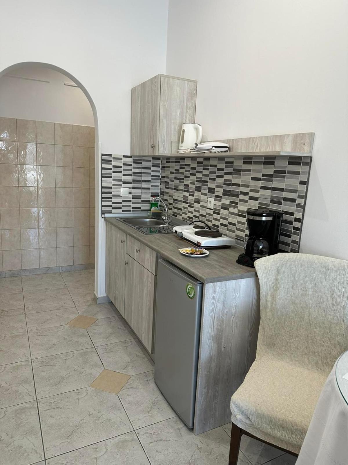 Apollonio Suites & Rooms Faliraki Rhodes Ruang foto