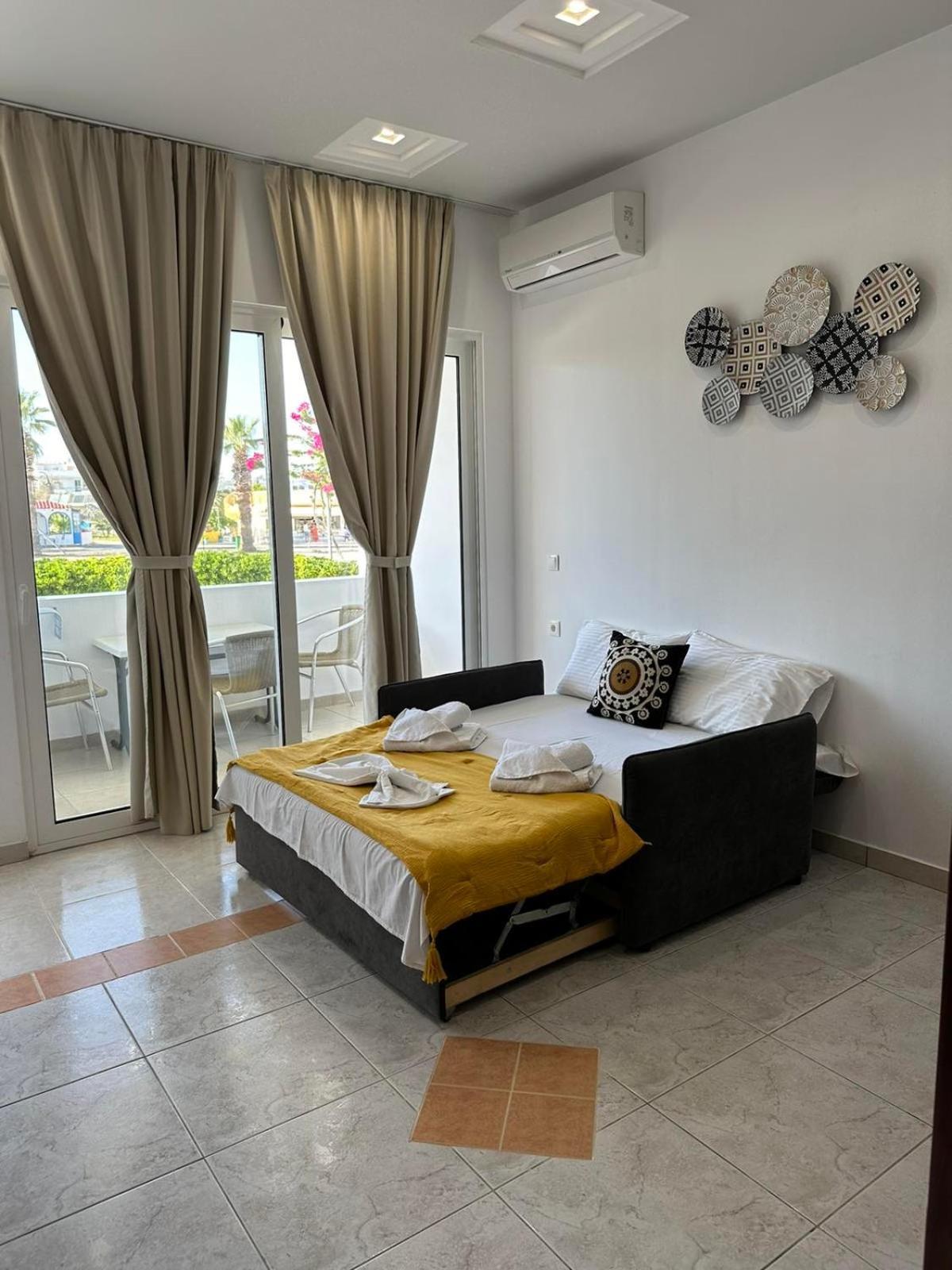 Apollonio Suites & Rooms Faliraki Rhodes Ruang foto