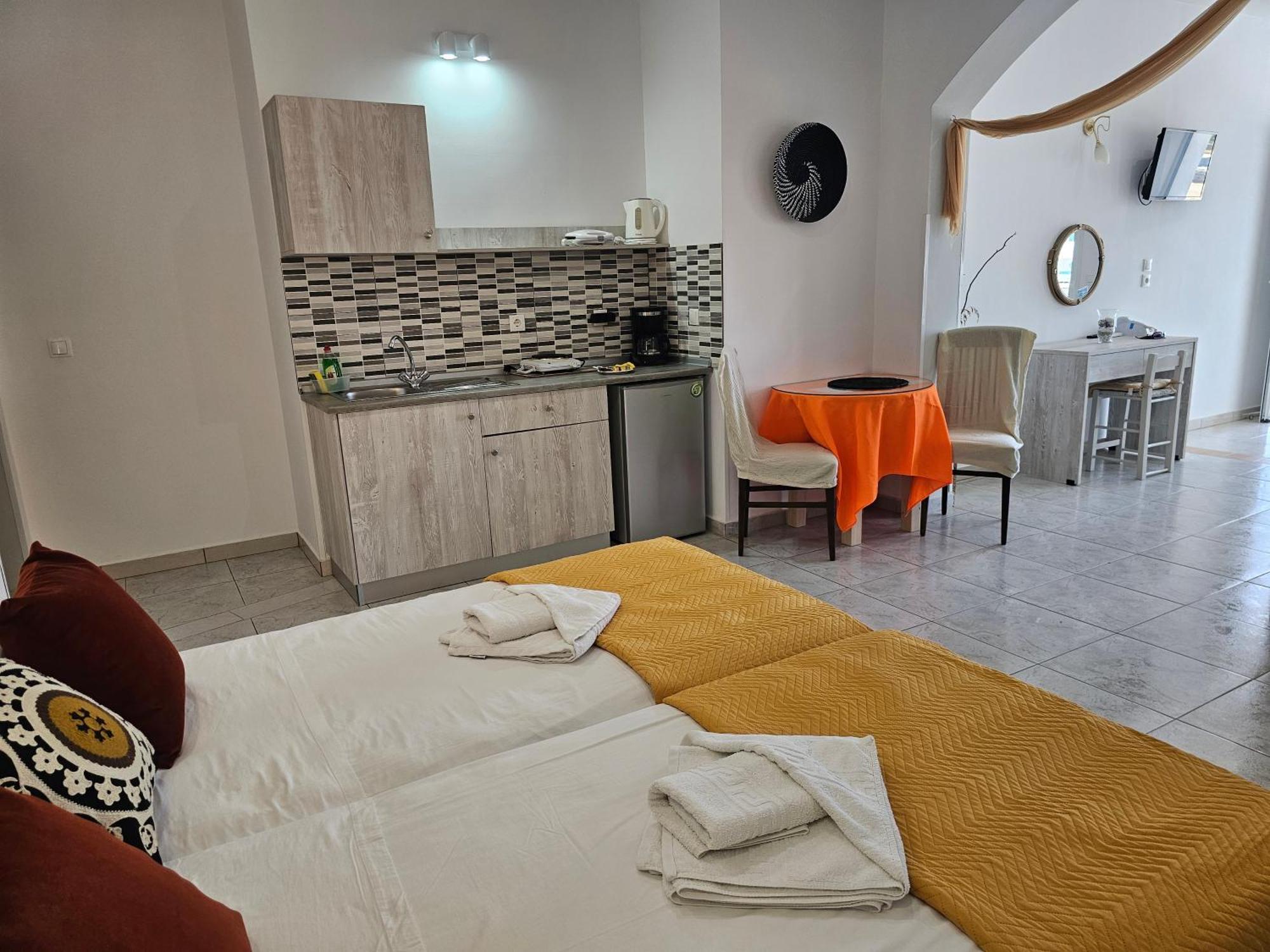 Apollonio Suites & Rooms Faliraki Rhodes Ruang foto